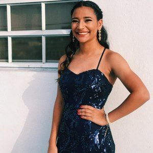 Meet your Posher, Camila